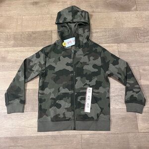 Boys Camaflouge Cat & Jack Zip-Up Hoodie Size XS(4-5)